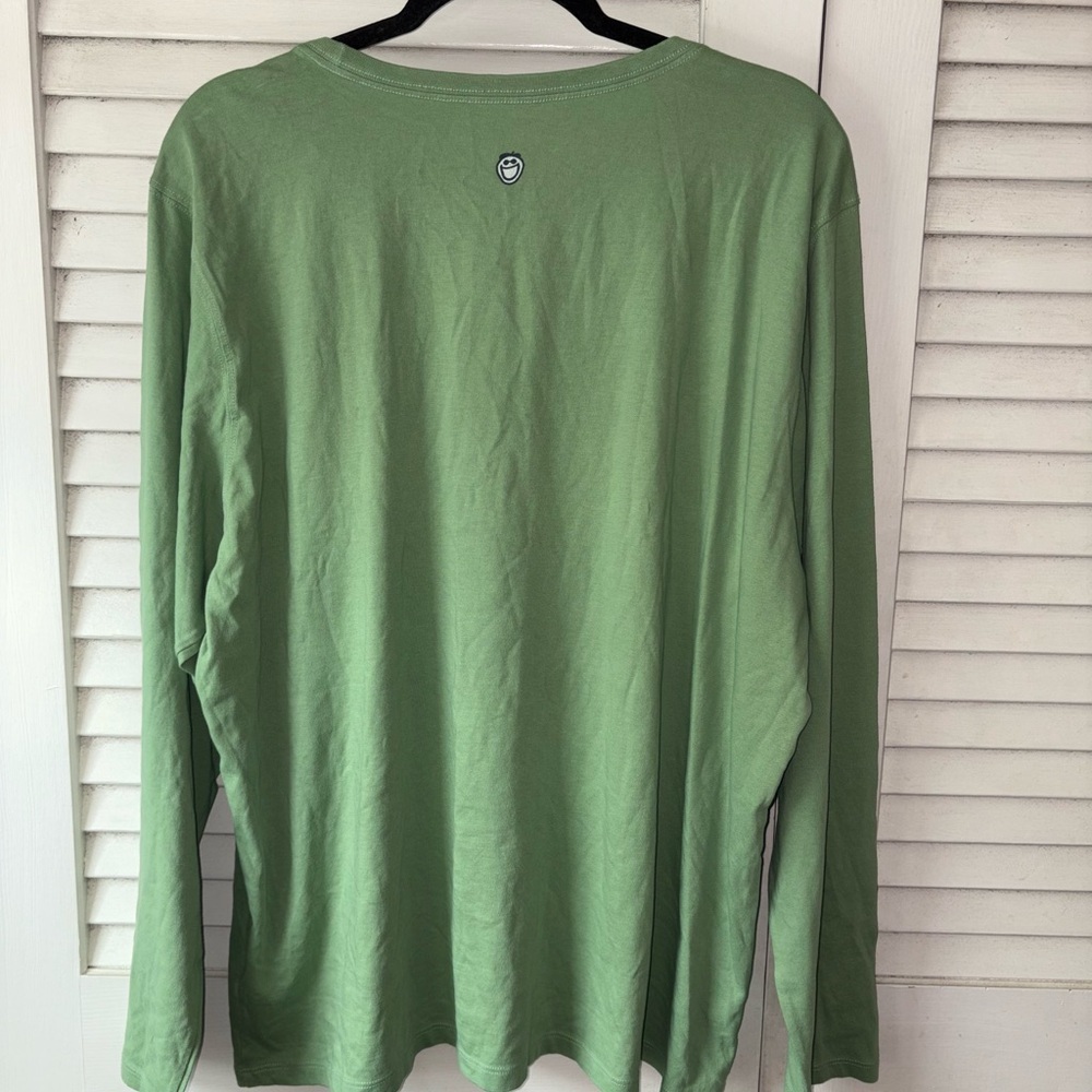 NWT Life is Good Women’s XL Long Sleeve Sage Green Dog Autumn Leaves Graphic Tee - Picture 5 of 5